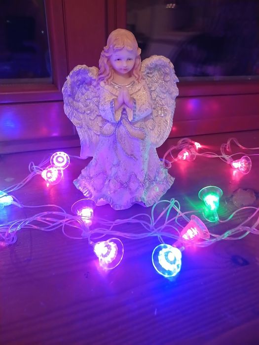 Статуетка ангел високий