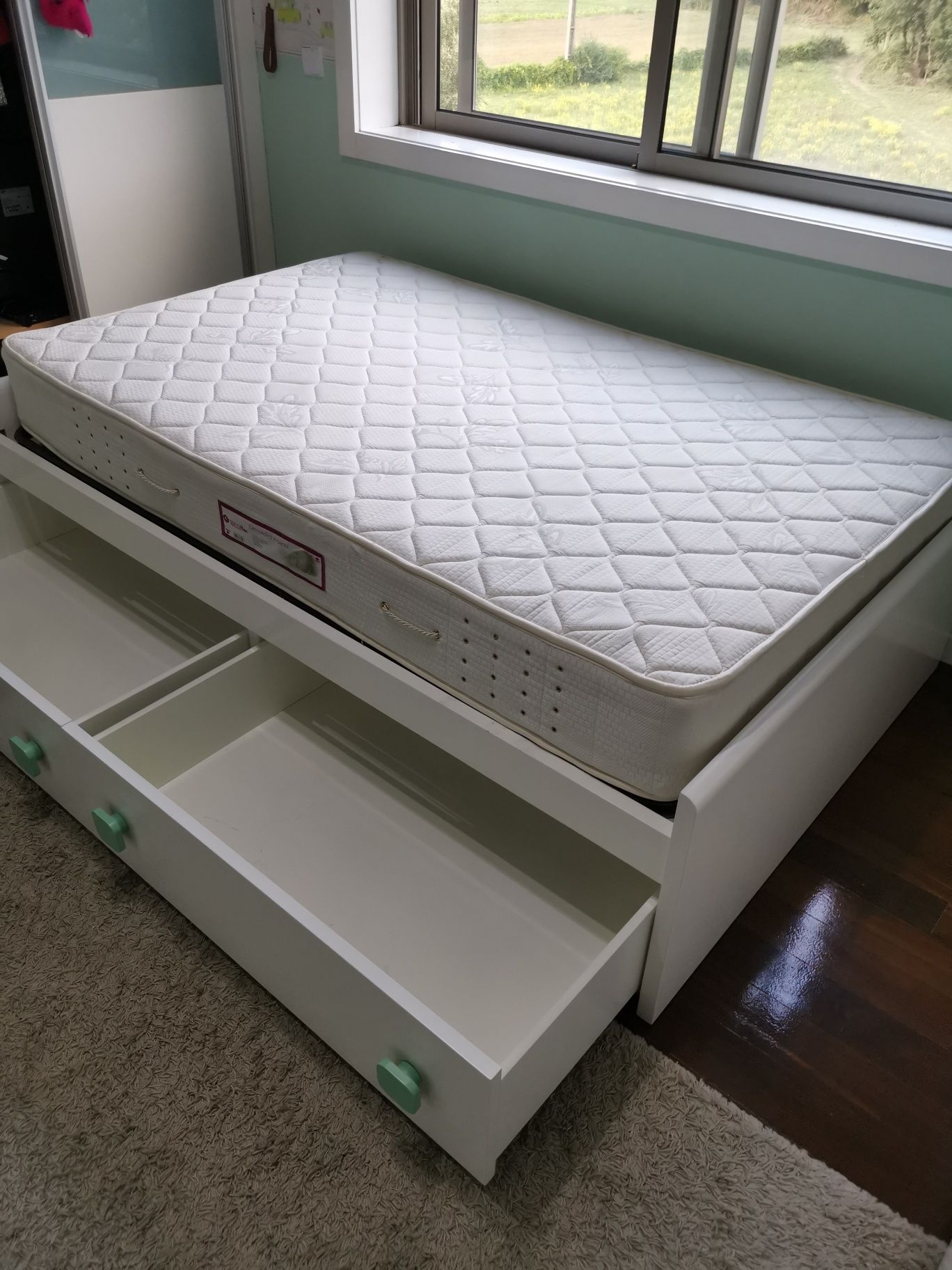 Cama corpo e meio madeira alta qualidade