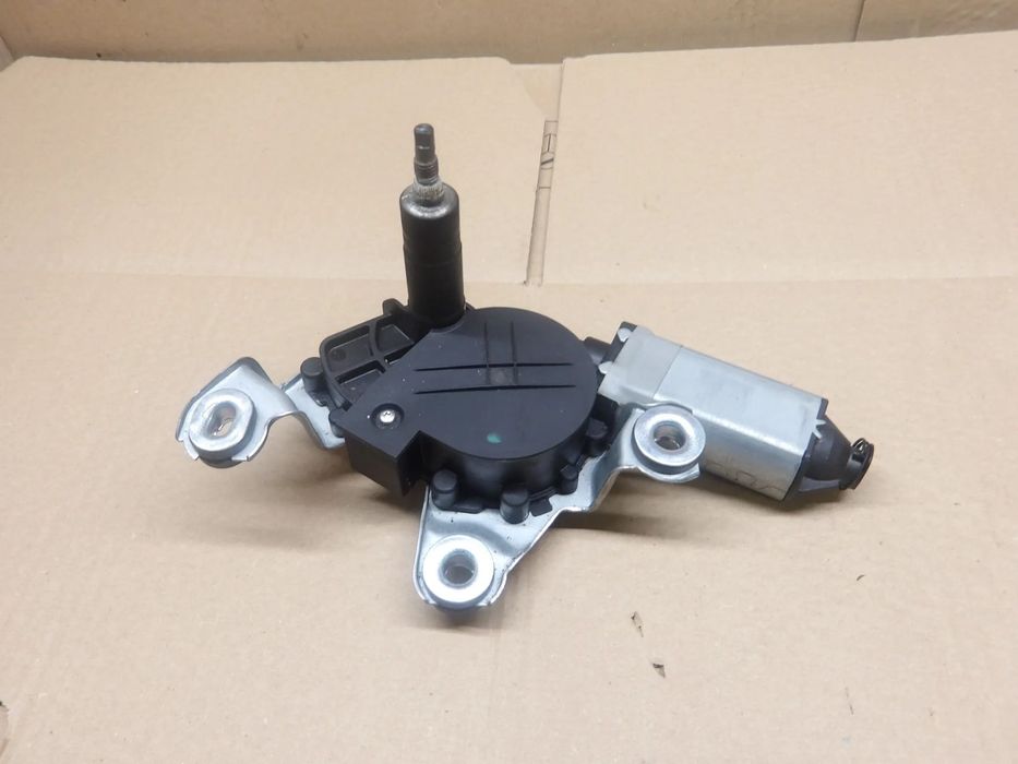 SKODA FABIA II LIFT KOMBI 10-14 1.2B SILNICZEK WYCIERACZKI TYŁ 5J9955711B