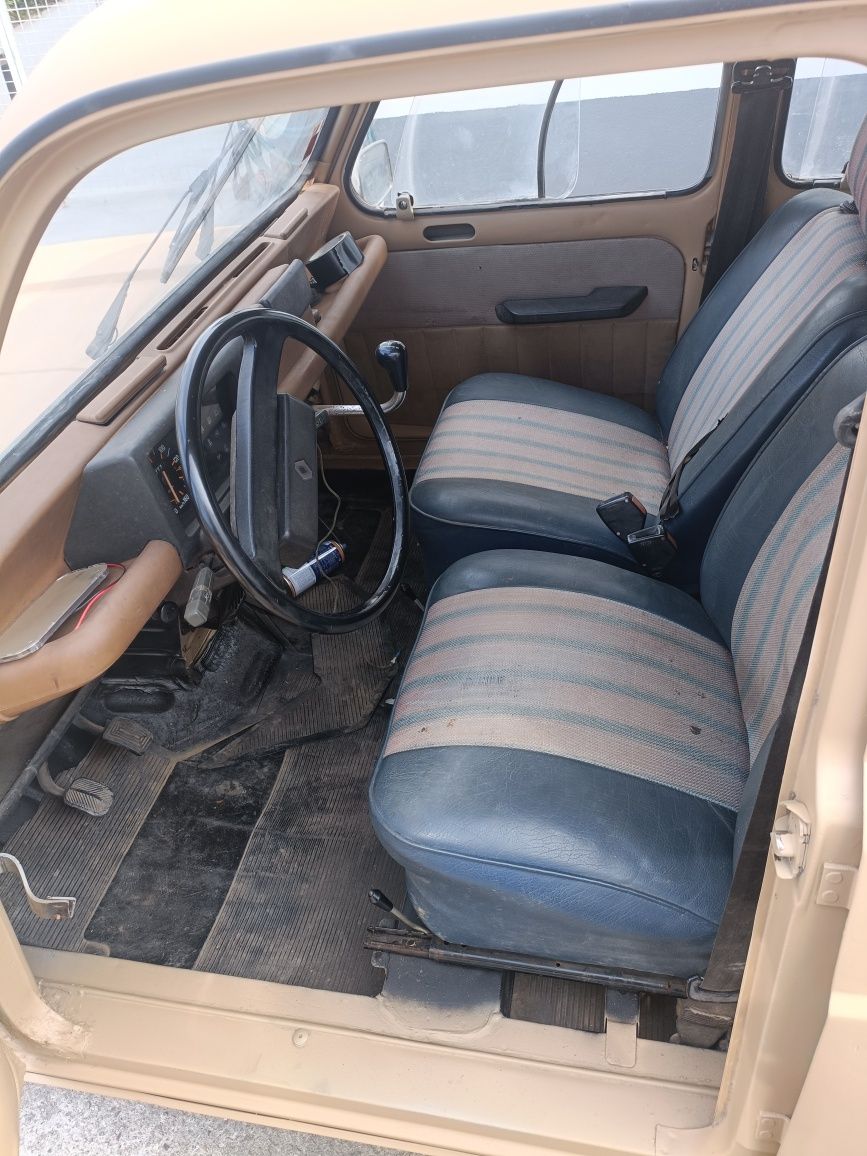 Renault 4gtl (4latas)