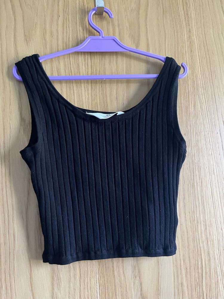 Krótka bluzeczka na ramiączkach , H&M, rozmiar 146/152