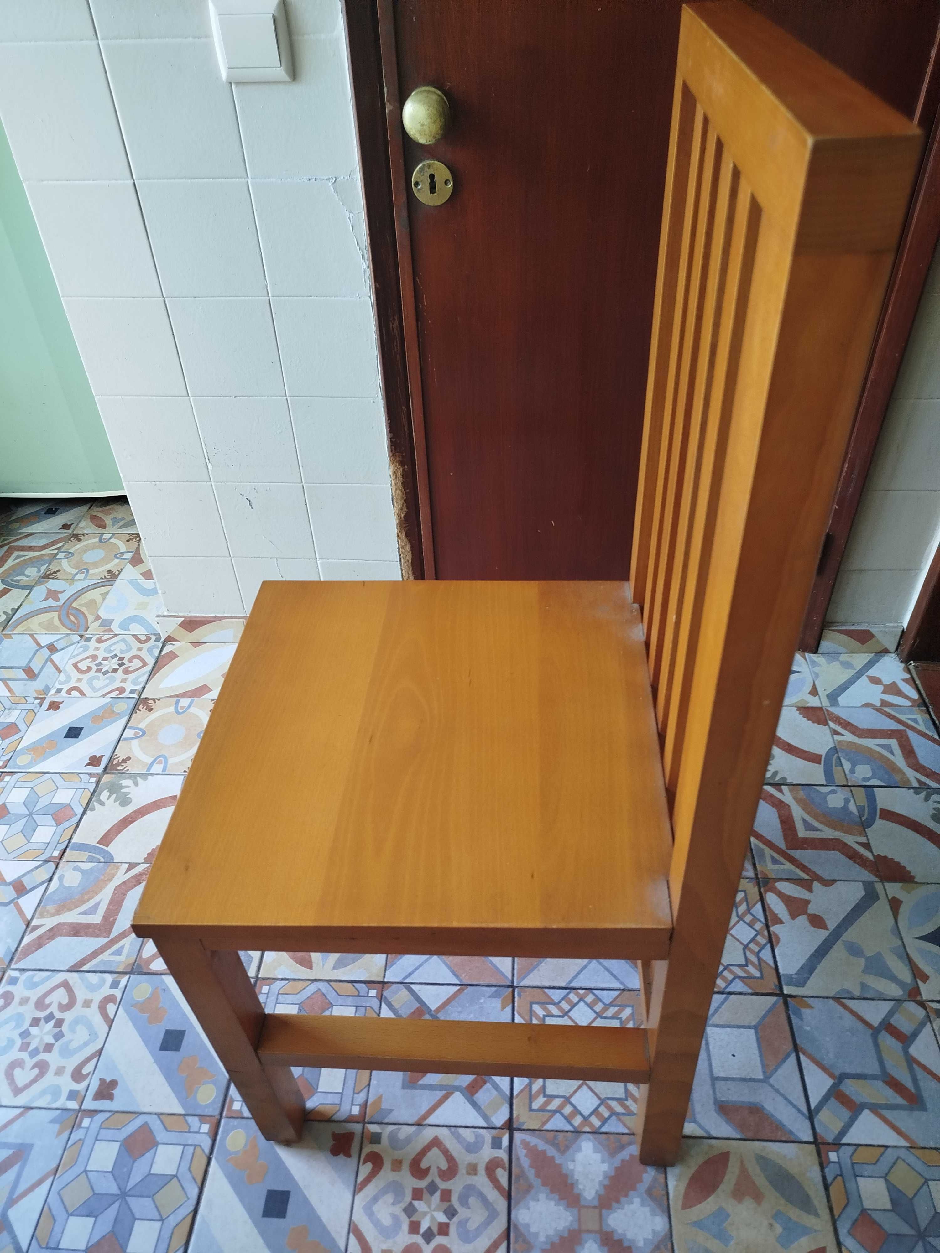 Conjunto de 4 cadeiras de sala de jantar