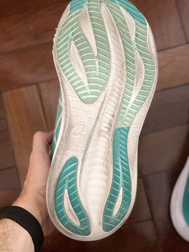 Asics Gel-Nimbus 27