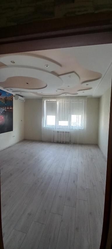 3-х кімнатна квартира,Дніпровська набережна 19А