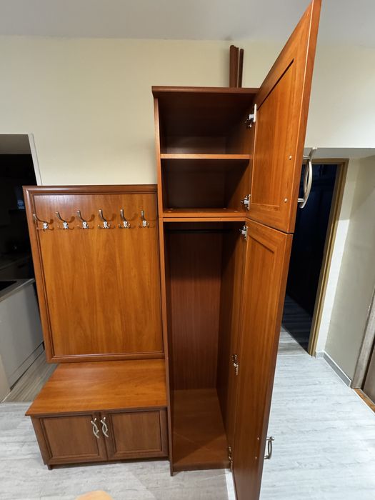 Zestaw mebli na przedpokój