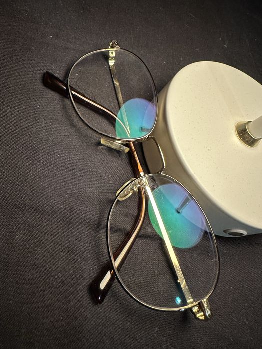 Окуляри з металевої оправи