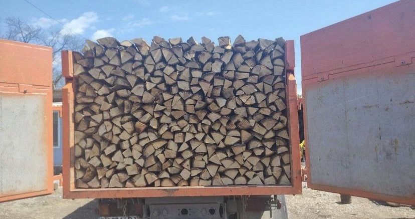 Дрова колотые дубовые с Доставкой по Харькову