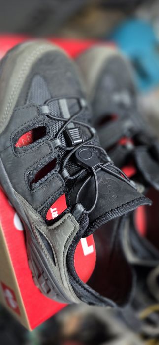 e.s. S1 Sandały bezpieczne Pallas