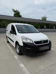 Peugeot Partner  Zadbany Partner, EURO 6, 3 osobowy, jeden właściciel