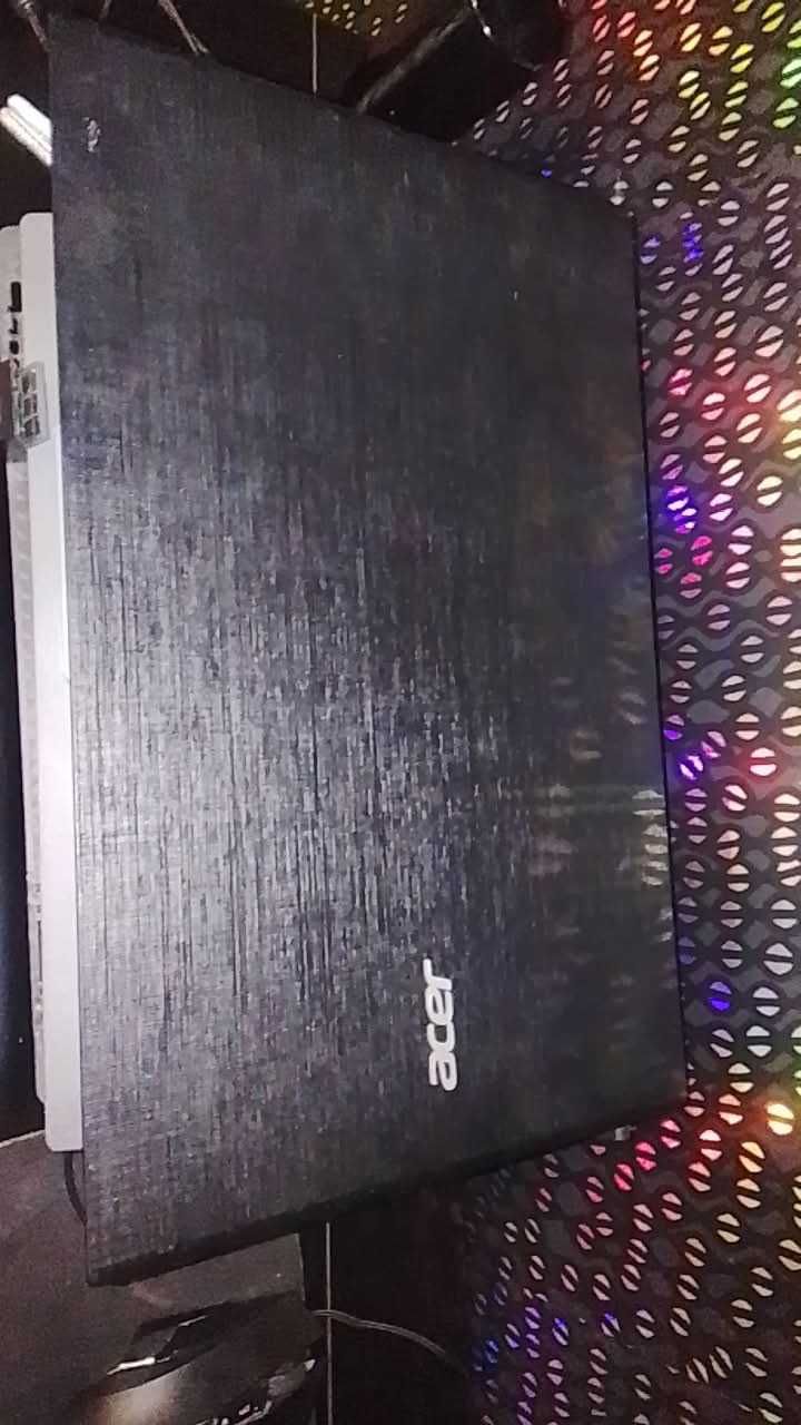 Laptop Acer Aspire e5-573G