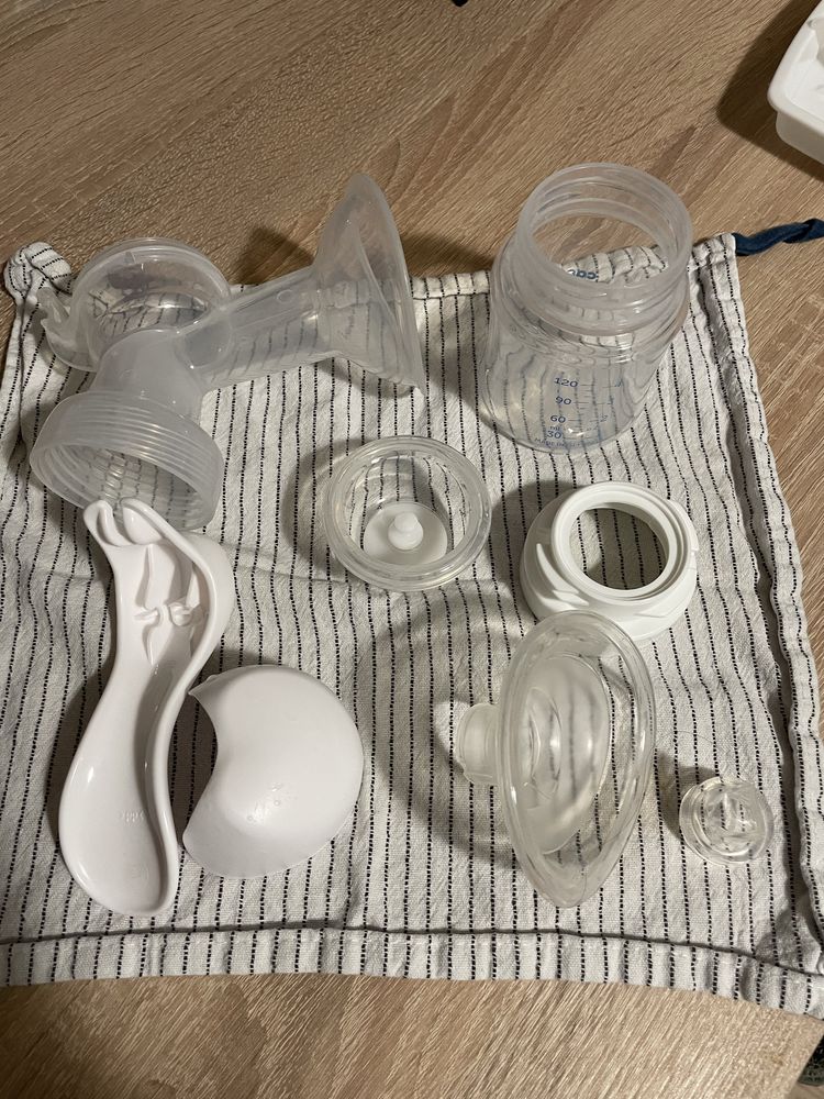 Laktator ręczny Canpol babies Basic Care butelka gratis