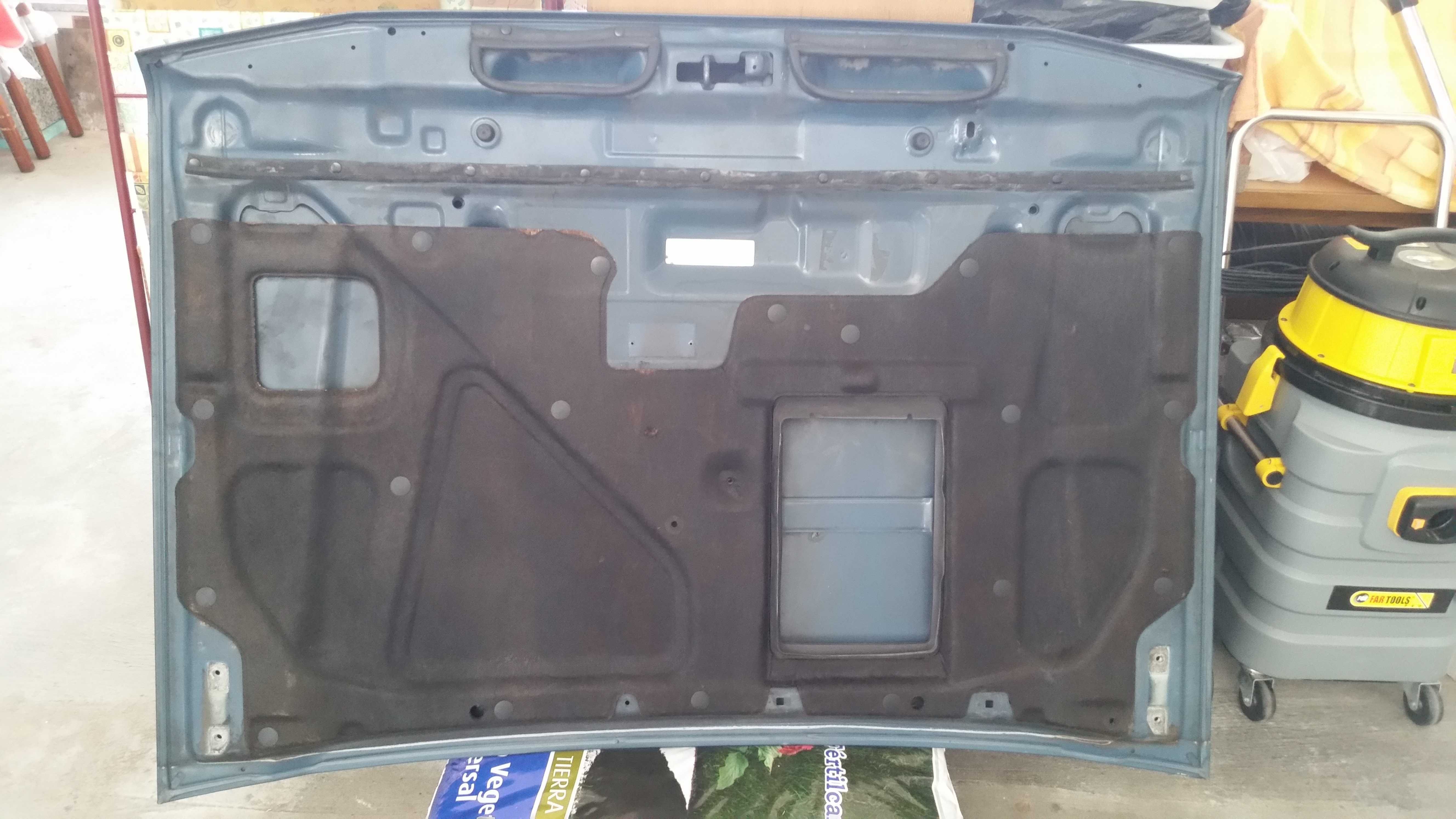 Capot de Mitsubishi Pajero v20