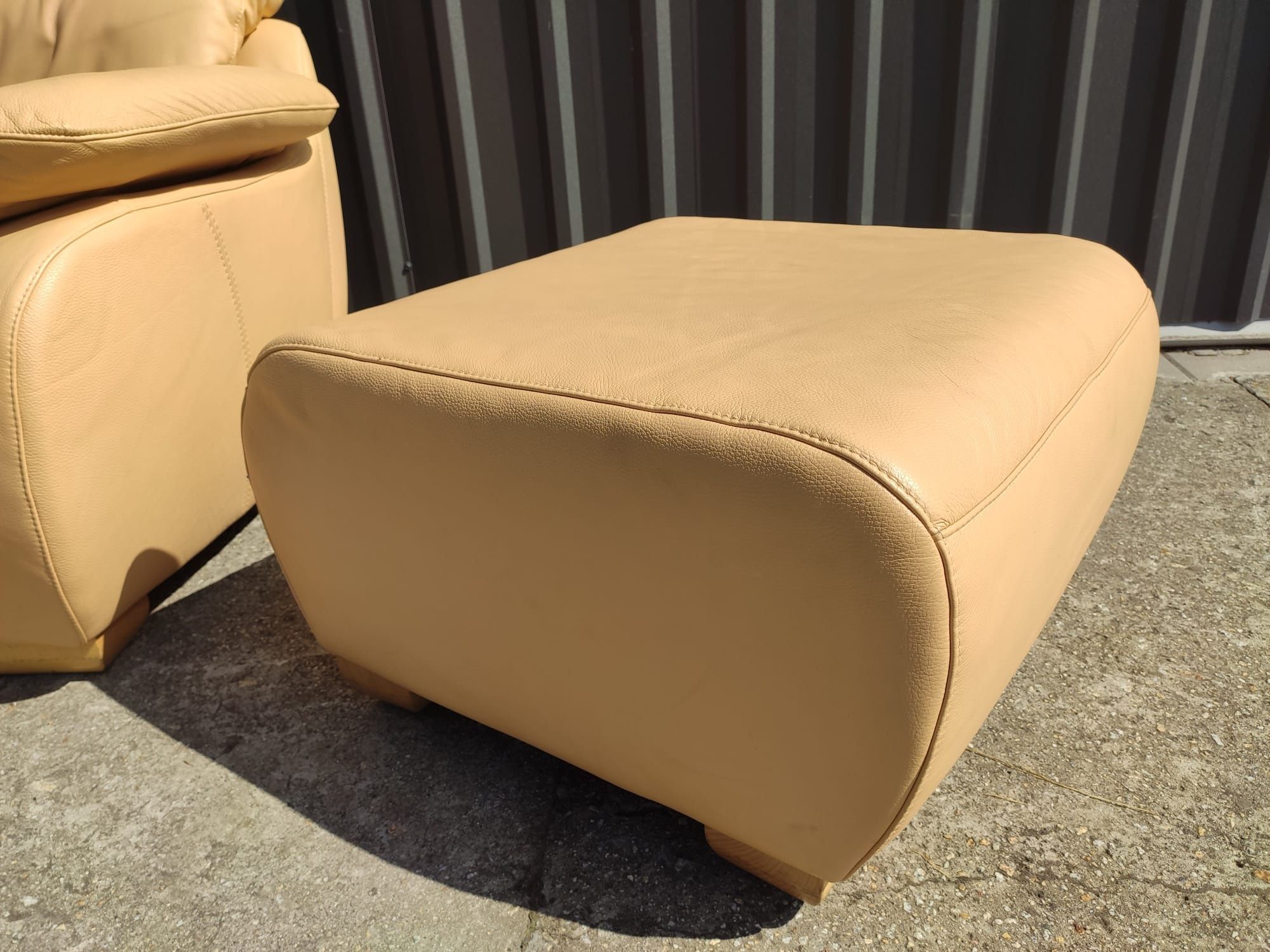 Sofa skórzana 3-osobowa+2-osobowa+pufa-skóra naturalna! Nowoczesny!