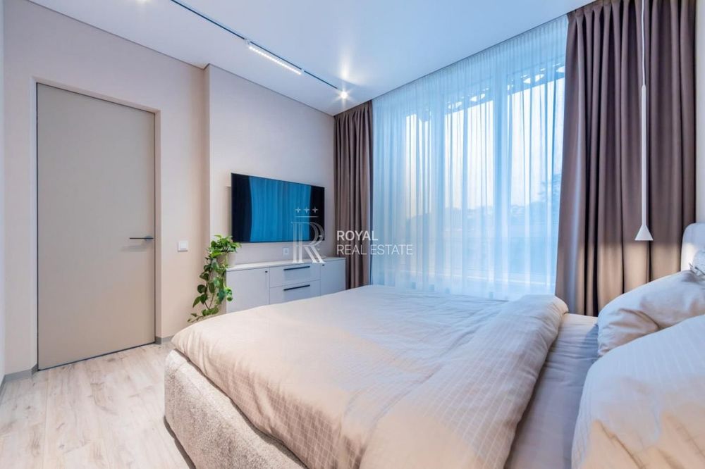 Продаж квартири Київ 2к 43м2 ЖК Новопечерська Вежа вул Михайла Бойчука