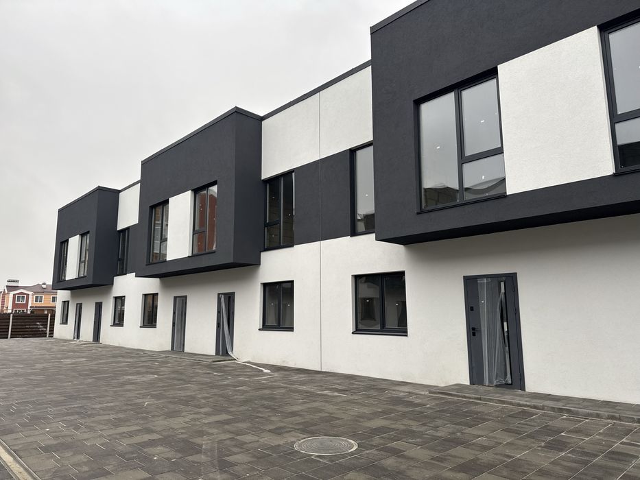 Продаж таунхаусу з чистовим  ремонтом Білогородка 76м2