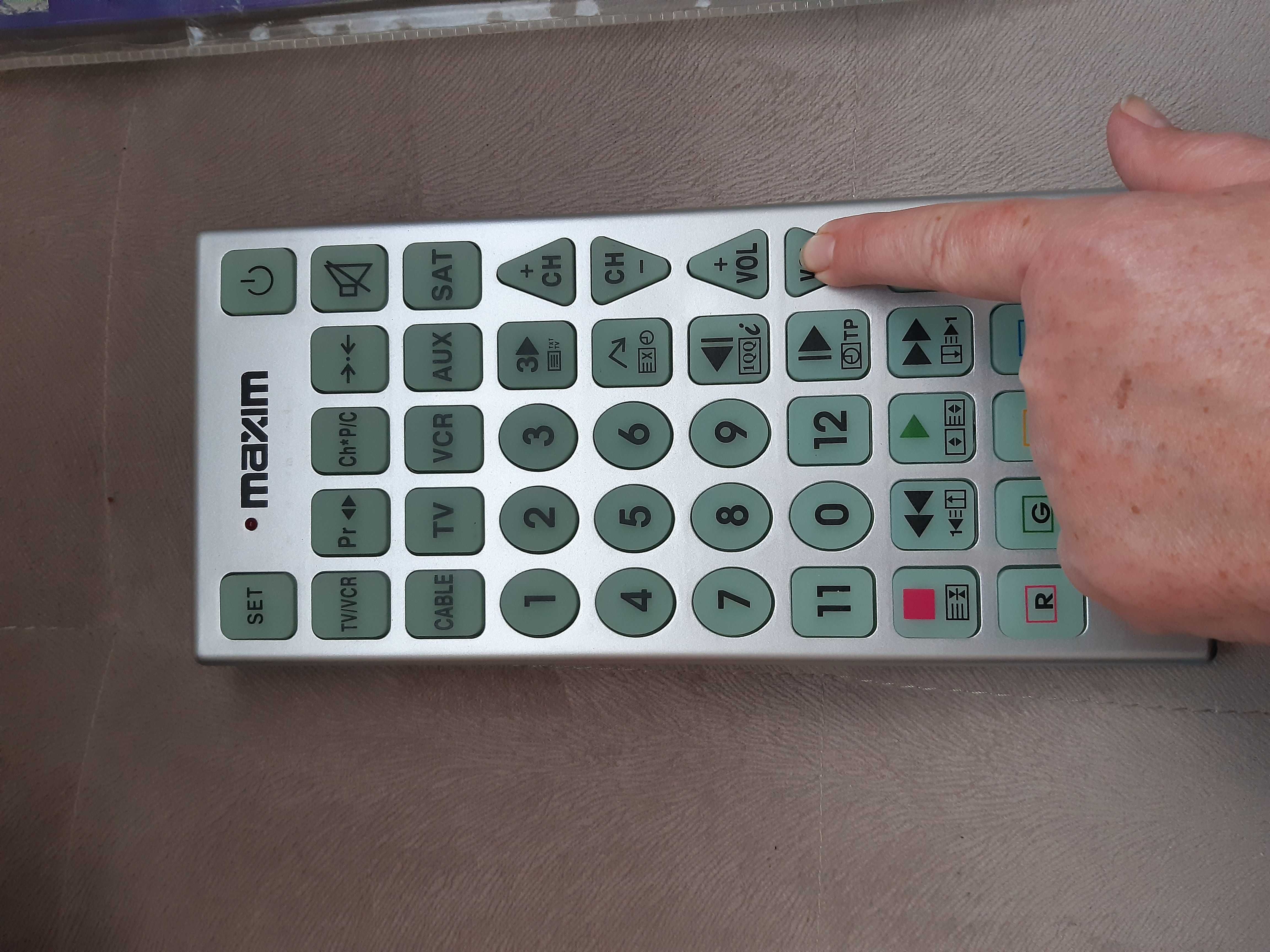 Jumbo universal remote - mega duży pilot uniwersalny