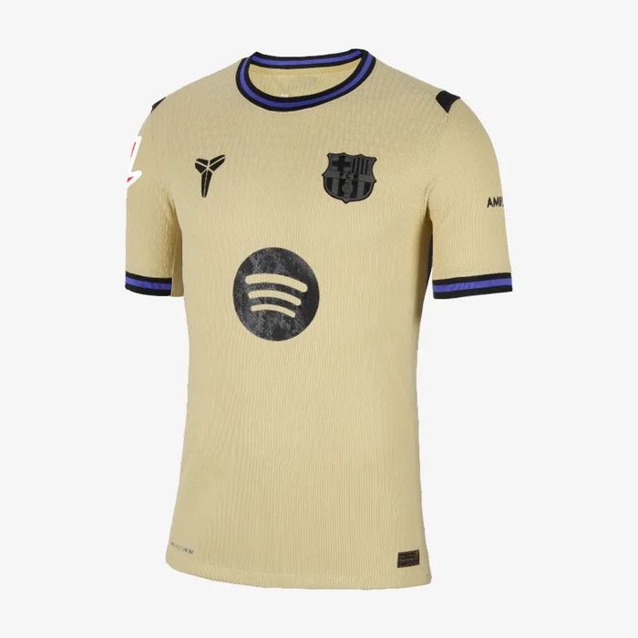 Najnowsza koszulka meczowa Nike FC Barcelona Lewandowski