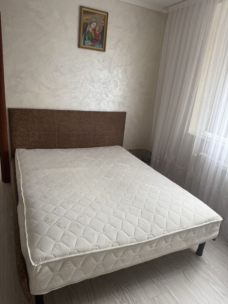 Ліжко.Двоспальне ліжко!!!