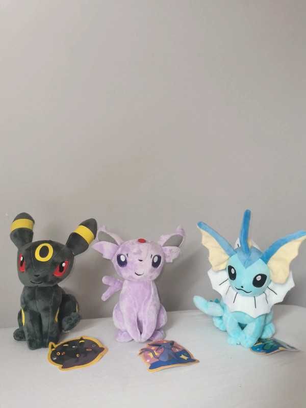 Zestaw 3 maskotki z metkami ewolucja Eevee: Umbreon, Espeon i Vaporeon