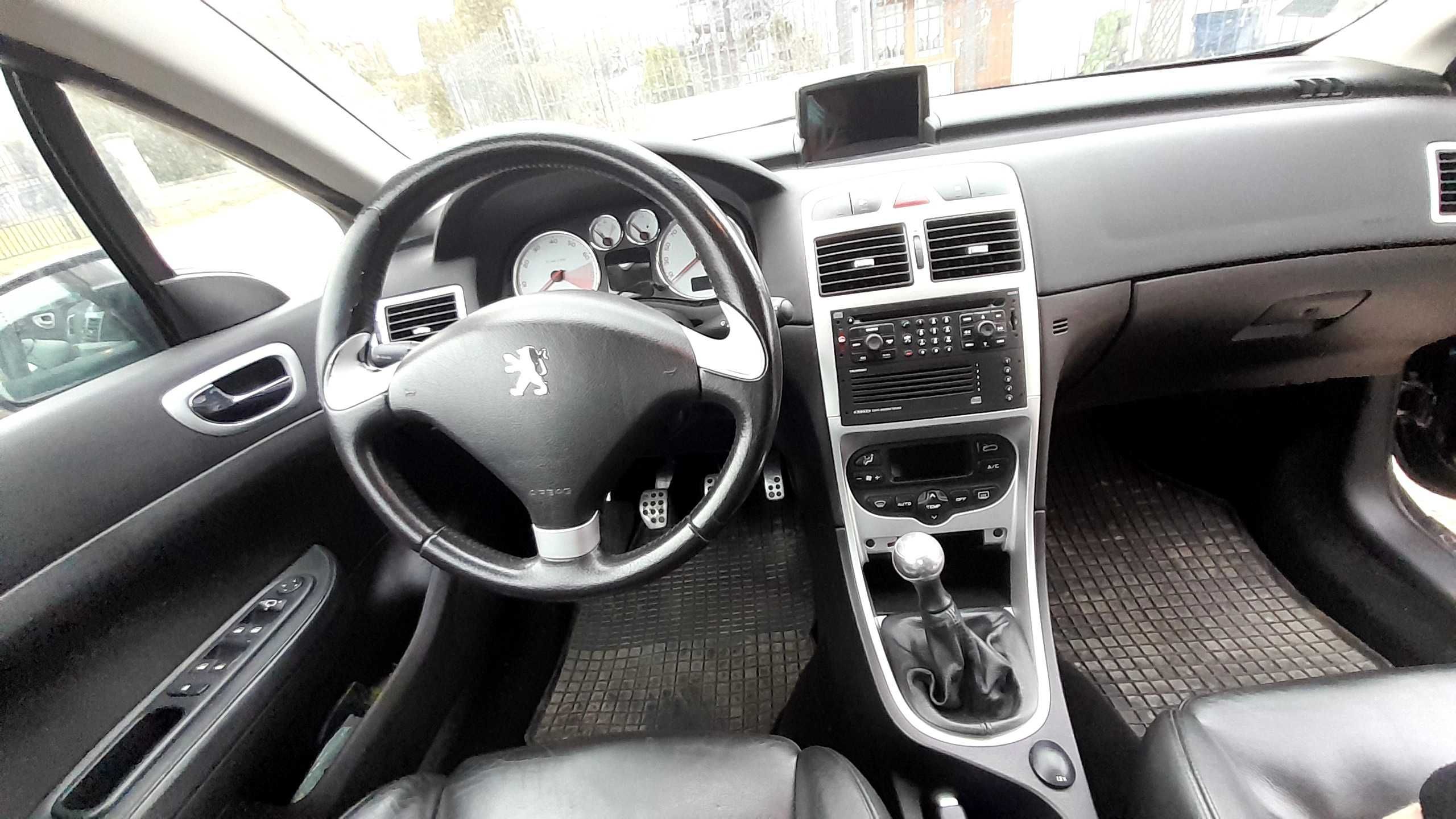 Peugeot 307 CC 2.0 benzyna 136km niski przebieg stan bdb