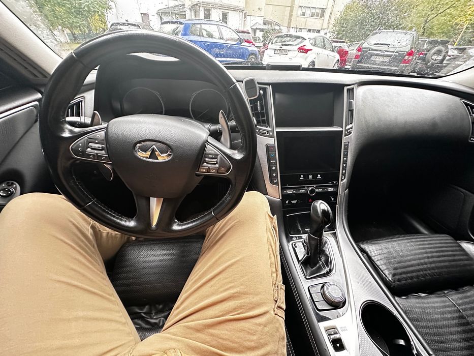 Infiniti Q50 3.7 2015