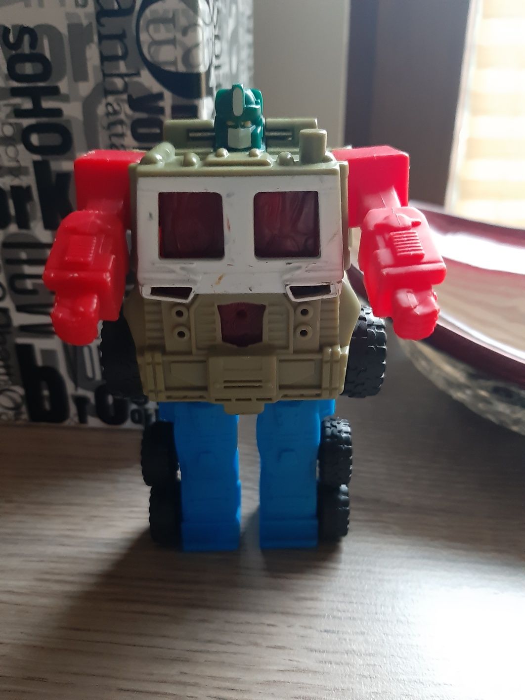 Robot zabawka happy meal kolekcja transformers figurka vintage plastik