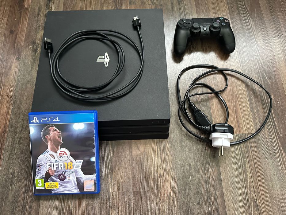 Playstation 4 pro z napędem 1TB