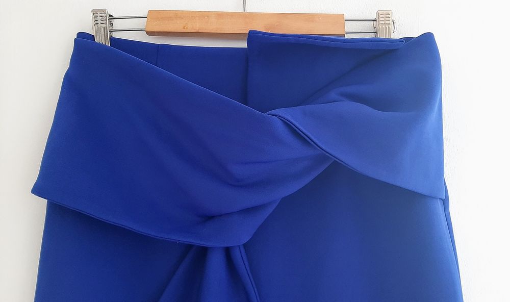 Saia midi, tam. 38, Anany