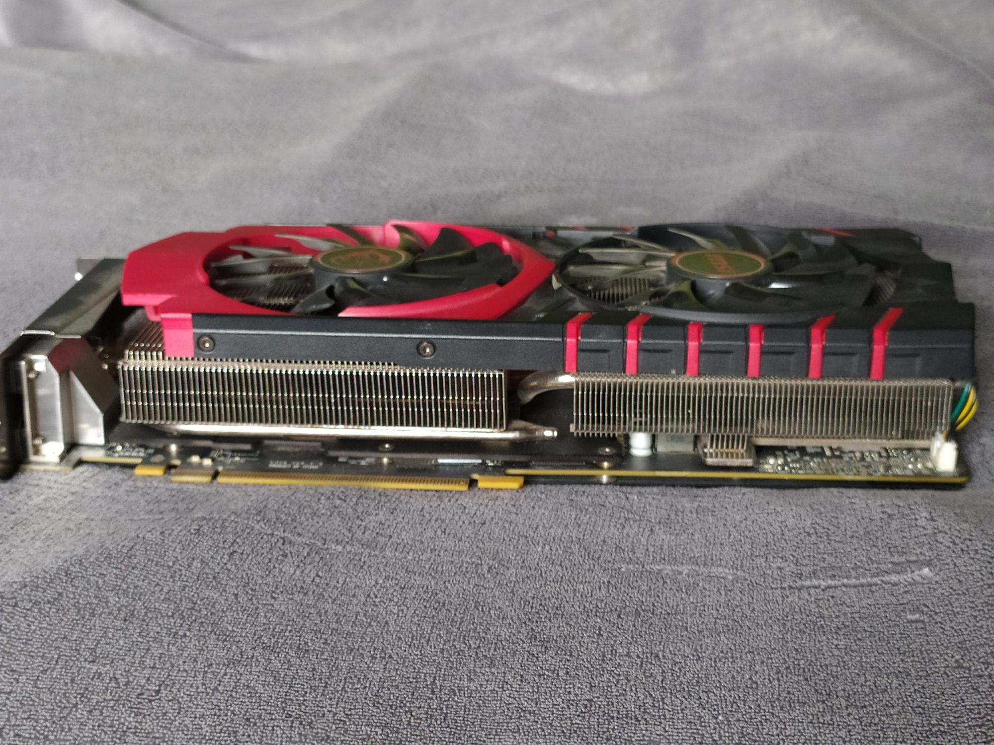 MSI AMD R9 390 (не робоча)