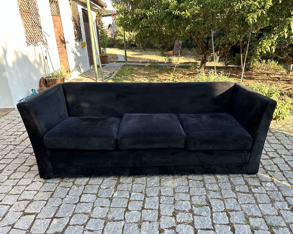 Sofá Preto tipo Veludo