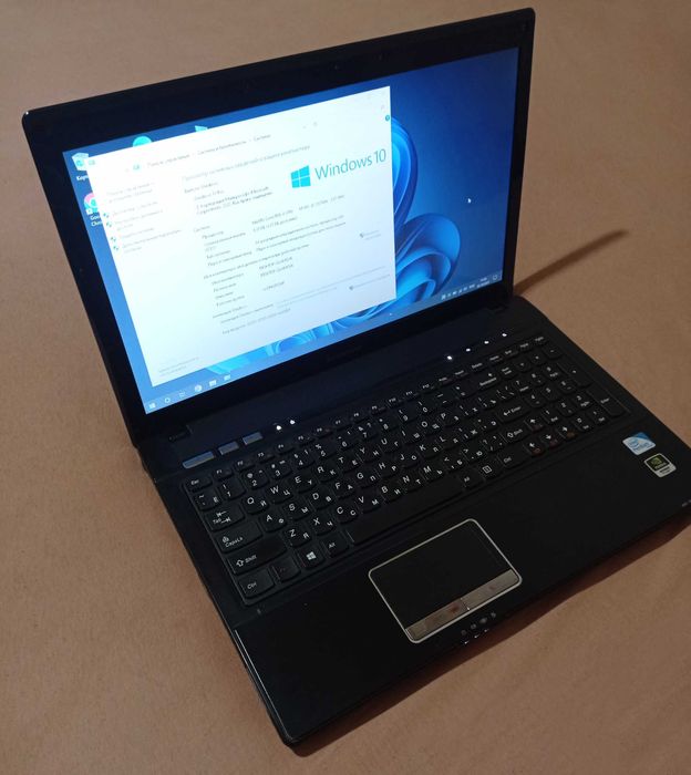 Ноутбук Lenovo G560 /15.6"/ Intel i5-560M (2 (4) 2.67 - 3.2GHz)