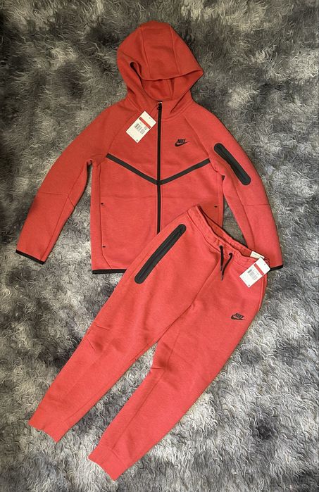 Nike Tech Fleece костюм