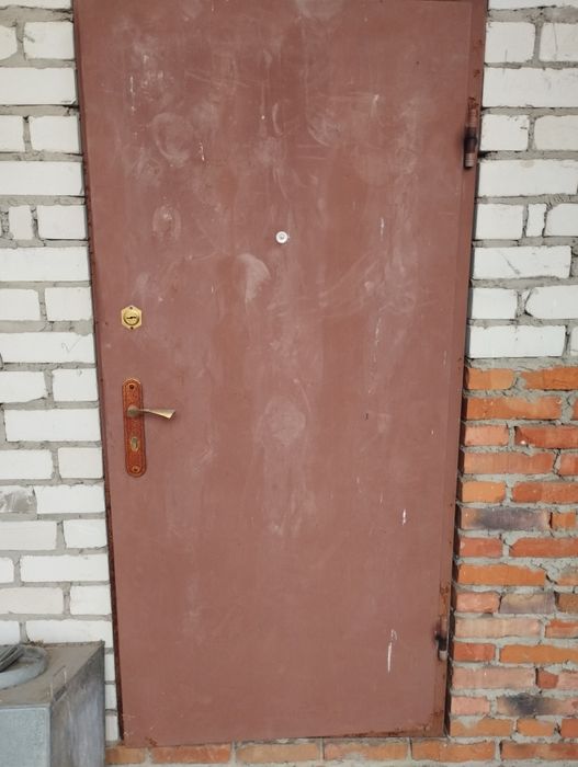 Бронирование двери сейф,замок