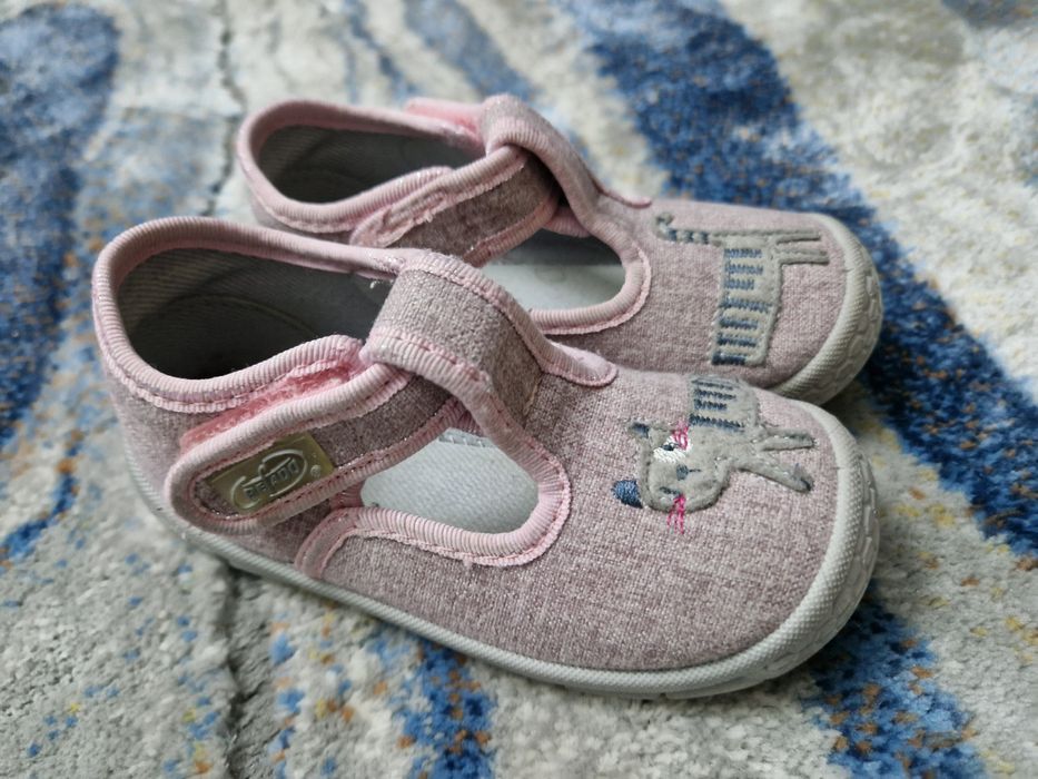 Pantofle kapcie Befado r. 23