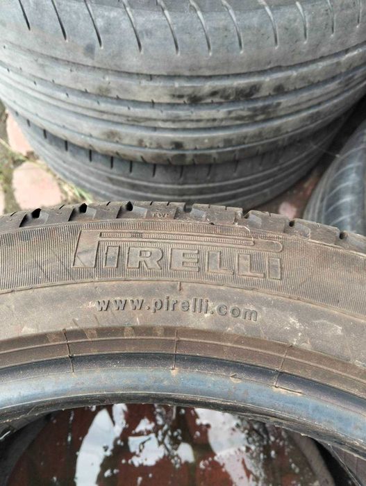 Автошини 245/45R19