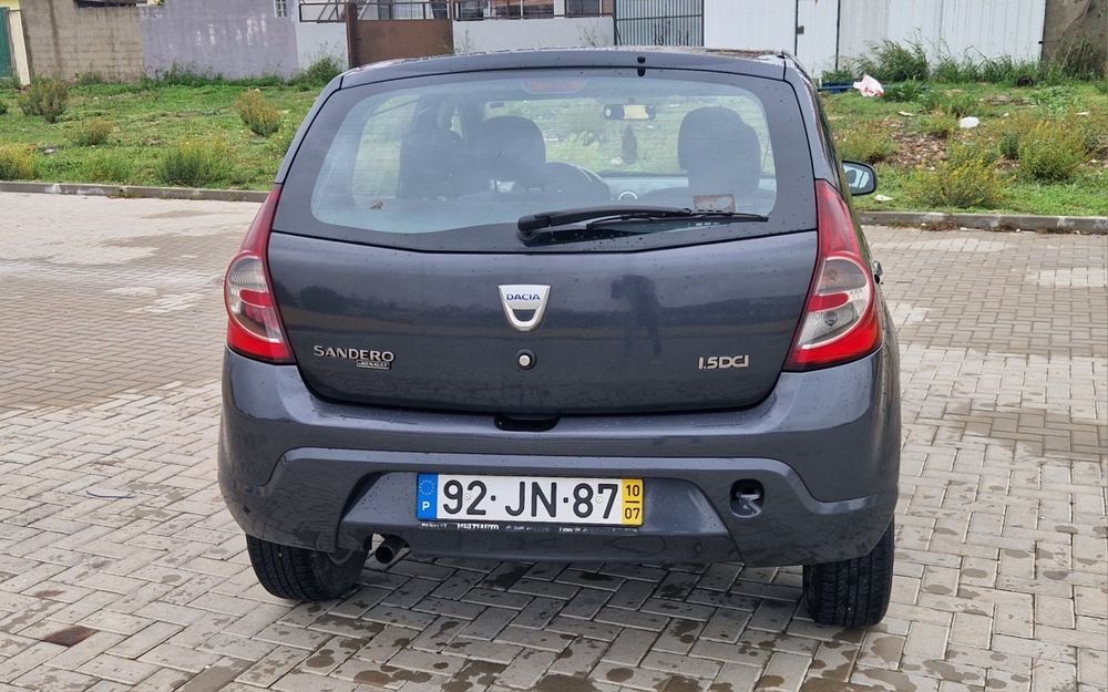 Dacia sandero 1.5 dci Ano 2010 em bom estado Sem nada a fazer