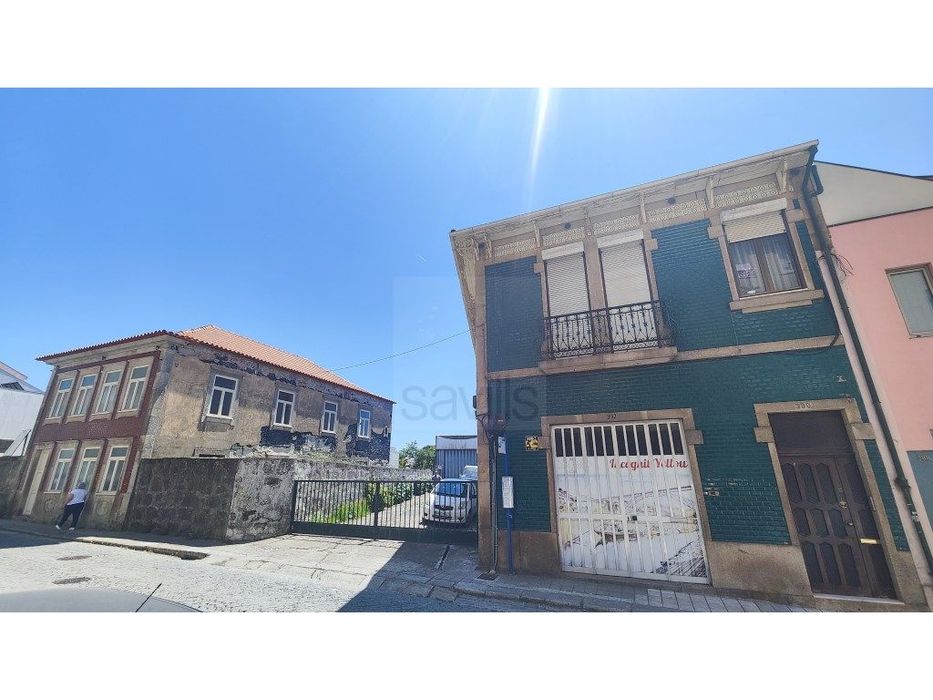 Lote de terreno com PIP aprovado em Francos / Pedro Hispano - Porto