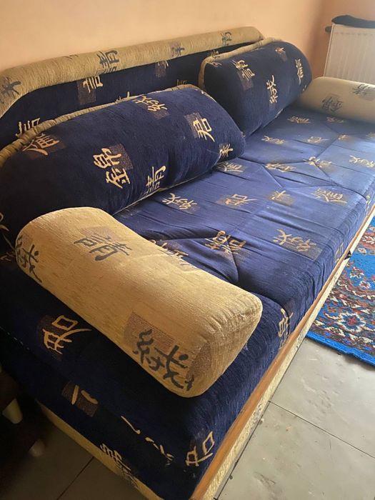 Продам диван таирово