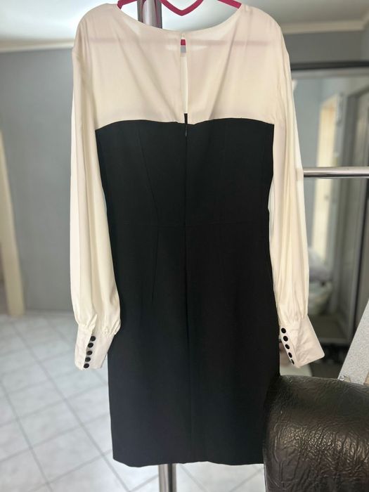 Платье футляр корсетного типа Италия