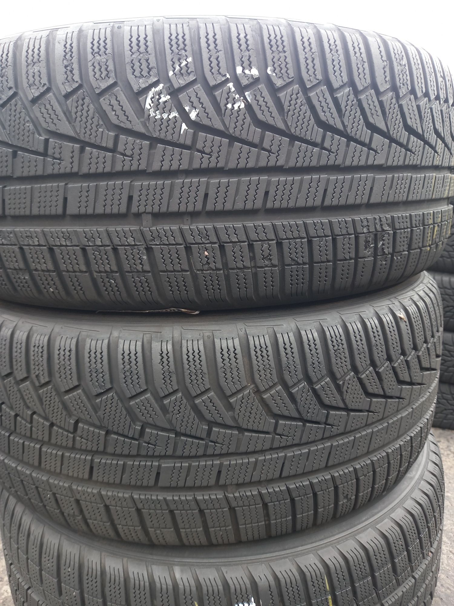 Opony używane 235/55/17 hankook 4x7 mm