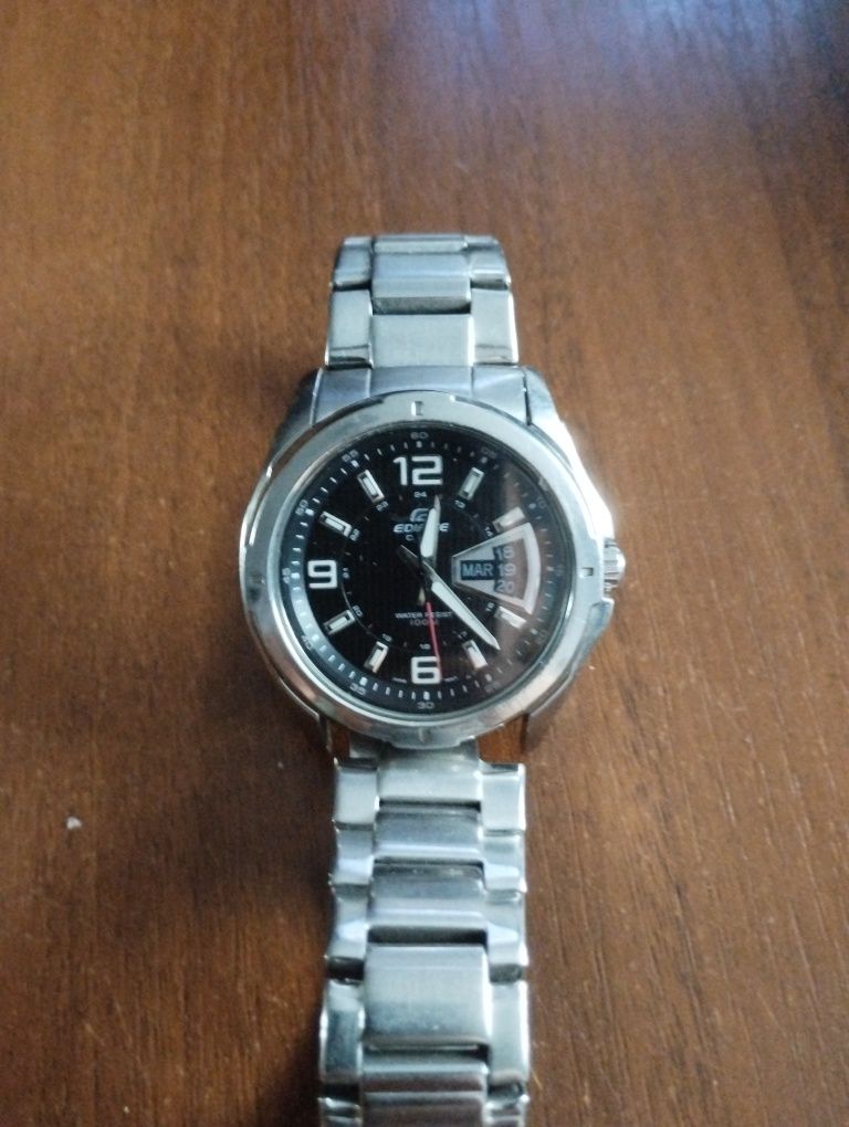 Продам годинник Casio EF- 129