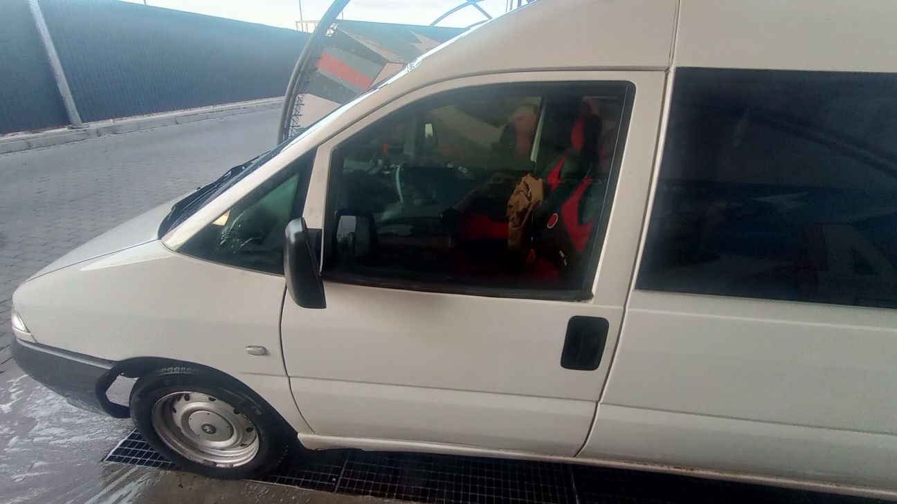 Peugeot expert 2002