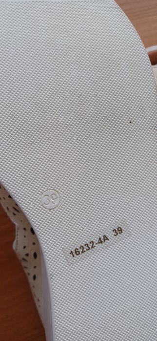 Женские кожаные шлепки, р.39