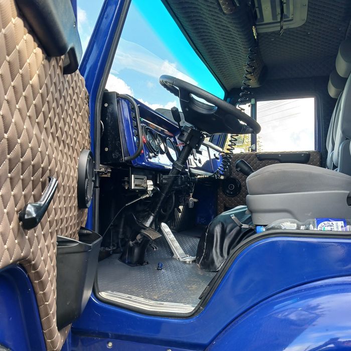 Вантажні автомобілі