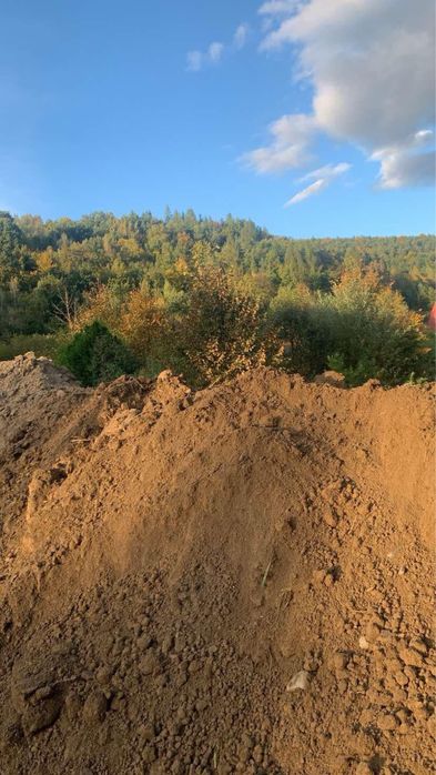 Ziemia ogrodowa czarnoziem kompost humus przesiewana warzywa rośliny
