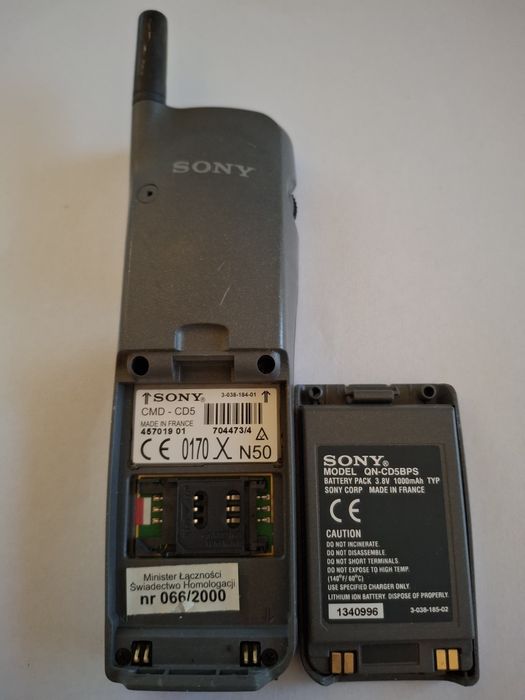 Sprzedam telefon Sony Dualband dla kolkcjonera