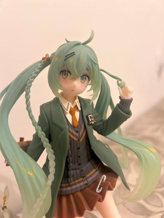 Taito Limited Hatsune Miku Fashion Preppy School Uniform Figure Anothe