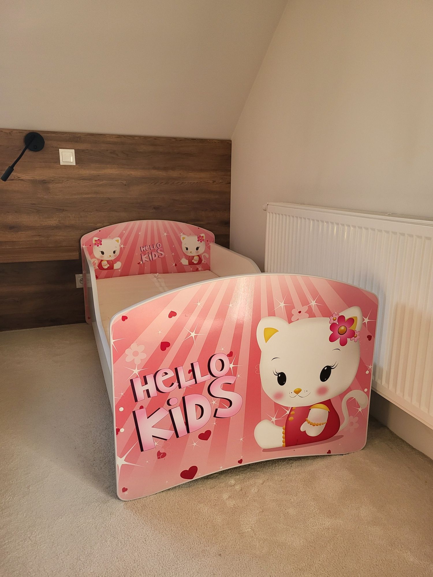 Łóżeczko dla dziewczynki Hello Kitty