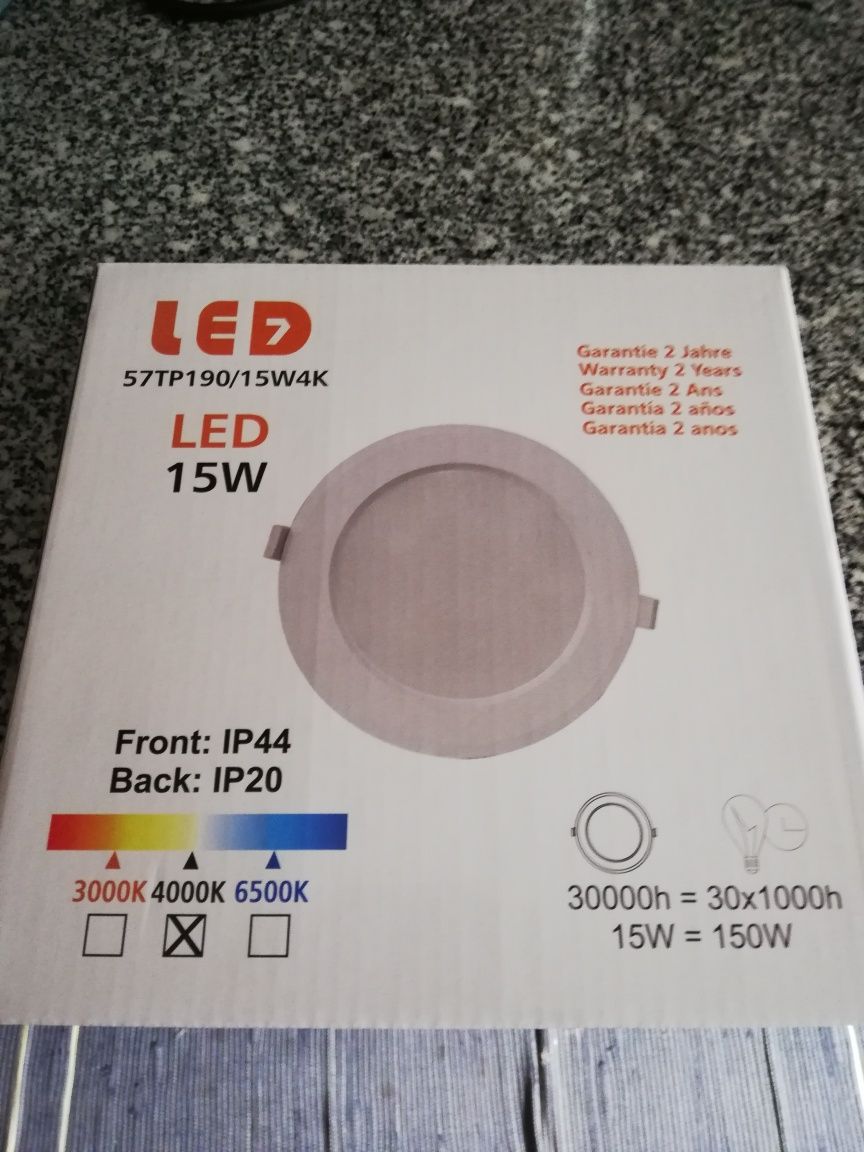 Focos led para WC e Cozinhas