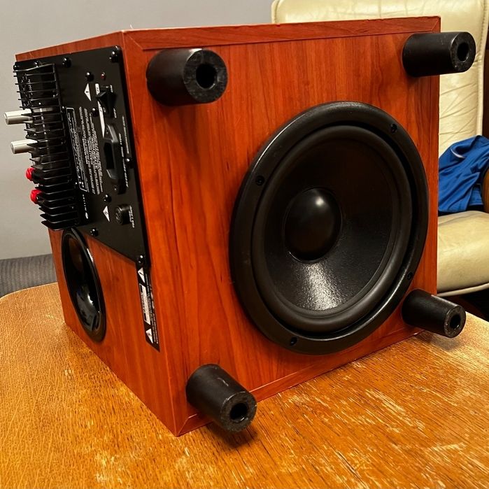 SUBWOOFER  Wharfedale PowerCube 8+